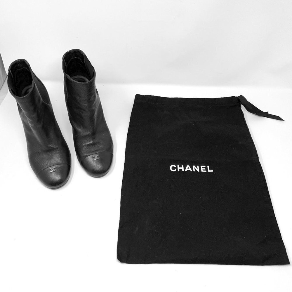 Chanel Black Leather Ankle Boots CC Logo Cap‎ Toe Heels 37.5 - Picture 10 of 11